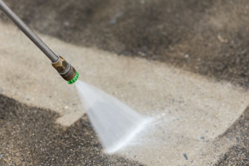 Cleaning Driveways and Patios