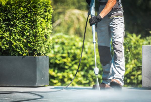 Concrete Pressure Washing in Clovis