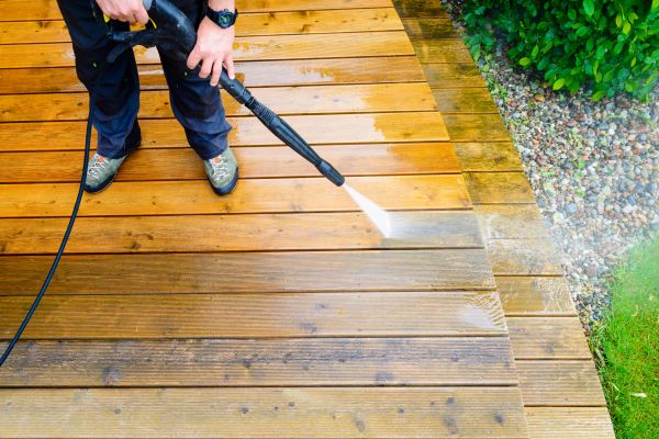 Deck Power Washing in Clovis