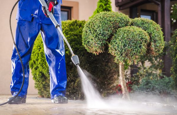 Driveway Cleaning in Clovis