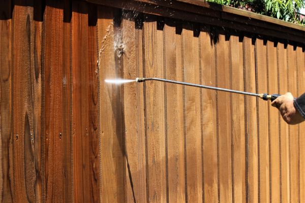 Fence Cleaning in Clovis