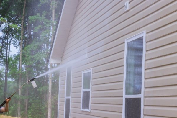 House Washing in Clovis
