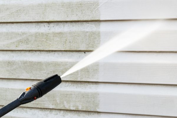 House Exterior Cleaning in Clovis