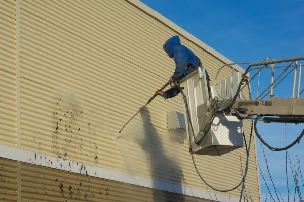 Commercial Exterior Cleaning in Clovis