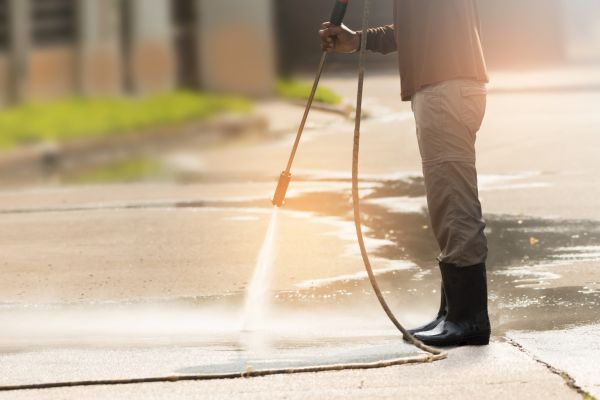Residential Concrete Cleaning in Clovis