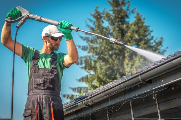 Gutter Washing in Clovis