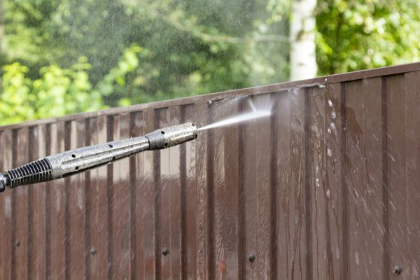 Vinyl Fence Cleaning in Clovis