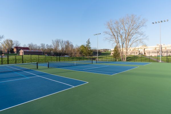 Tennis Court Cleaning in Clovis