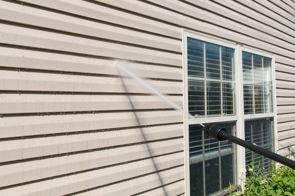House Pressure Washing in Clovis