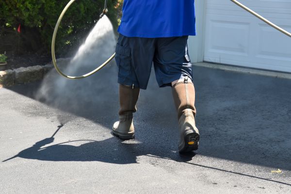 Asphalt Driveway Cleaning in Clovis