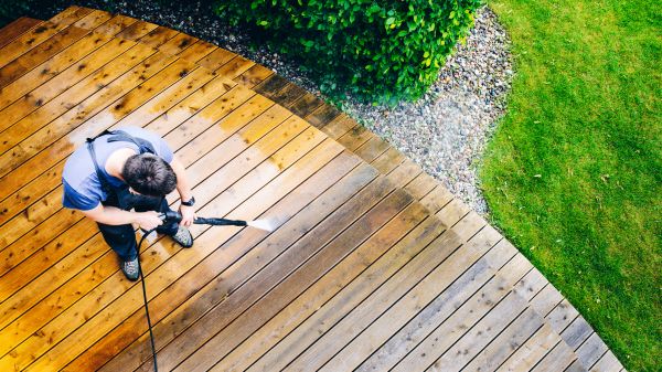 Deck Pressure Cleaning in Clovis