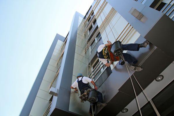 Condo Exterior Cleaning in Clovis