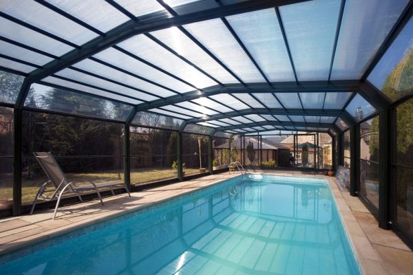 Pool Enclosure Washing in Clovis
