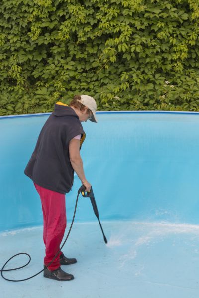 Pool Pressure Washing in Clovis