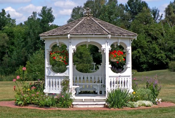 Gazebo Cleaning in Clovis